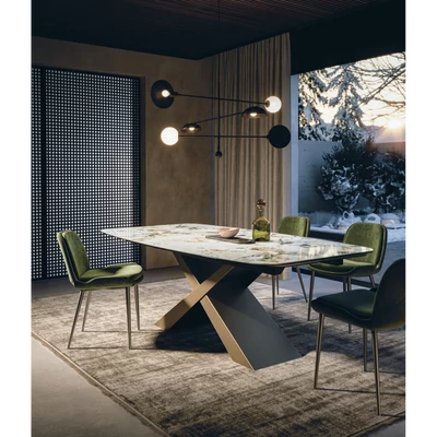 Gold étkezőasztal (036 Etoile Simphony kerámia asztallap; bronz váz; 220x110 cm-es bővíthető változat) és Mia szék