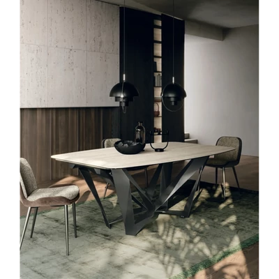 Papillon étkezőasztal (073 Travertino Chiaro kerámia asztallap; titánszürke váz; 220x120 cm-es bővíthető változat) és Mia szék