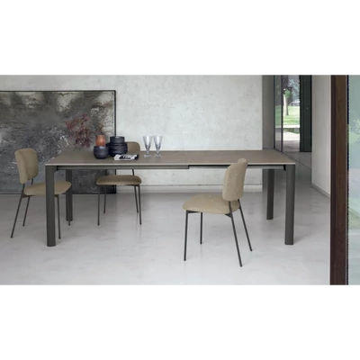 Podio étkezőasztal (kőcement strukturált matt asztallap; antracit váz; 140x80 cm-es bővíthető változat) és Susan szék