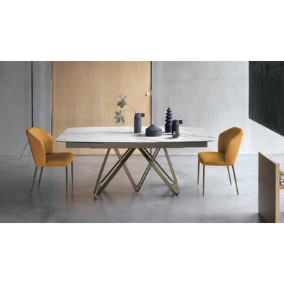 Roulette étkezőasztal (040 Calacatta Oro Venato fényes kerámia asztallap, bronz váz, 220x110 cm-es bővíthető változat) és Astoria szék