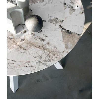 Zoe Round étkezőasztal (075 Patagonia Tundra kerámia asztallap; gipszfehér váz; 140 cm-es átmérőjű fix változat)