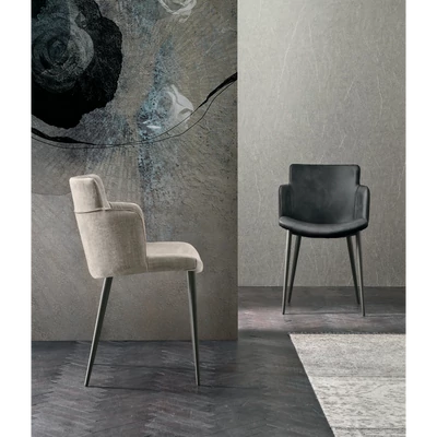 Carol szék (Boston cementszürke szövet (A kategória), antracit váz / Vintage 107 ökobőr (B kategória), antracit váz)