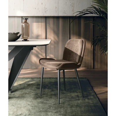 Mia szék (Amsterdam 44 szövet (1/One kategória); antracit váz)