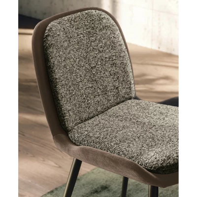 Mia szék (Amsterdam 44 szövet (1/One kategória); antracit váz)