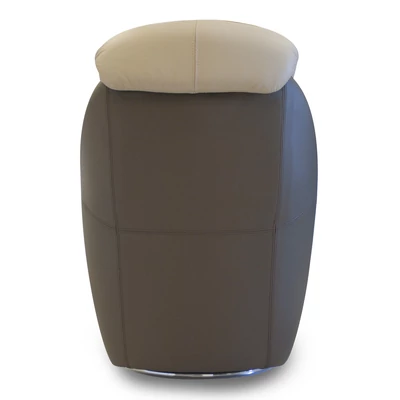 Bacio Swivel armchair