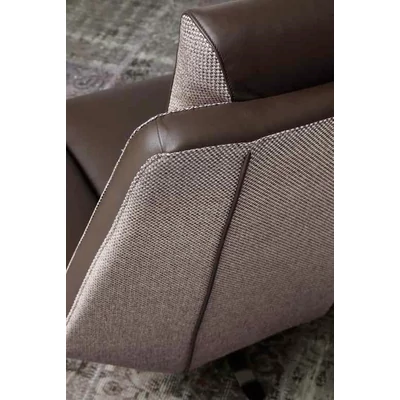 Puro Swivel armchair