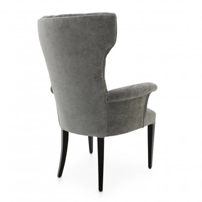 Queen easy chair