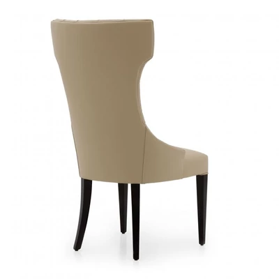 Queen chair