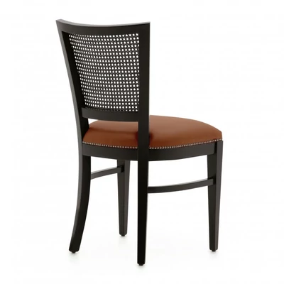 Minus chair